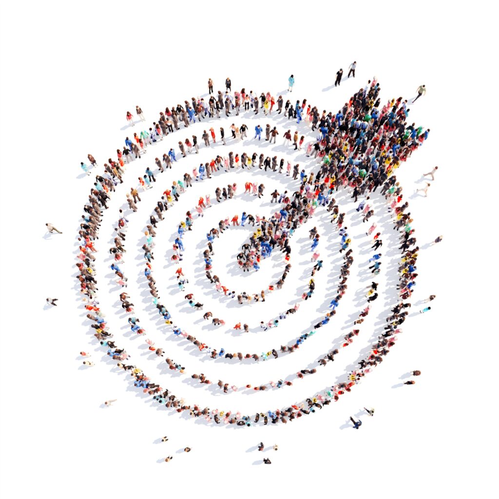 afbeelding van een doelwit gemaakt van mensen ter illustratie van stap 2 uit het merkenmodel doelgroep